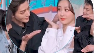 [Hi6] rớt mẩu tin nhỏ ~ Anh chỉ để mắt đến em thôi❤️