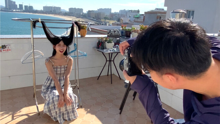 Pose foto di ujung musim panas: Lihat bagaimana fotografer membimbing gadis muda!