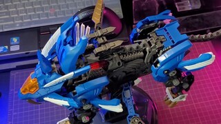 Legendary ZOIDS Resurrection!! Lloyd 40th Anniversary First Bullet AZ-01 Super Heavy Sword Longfang 