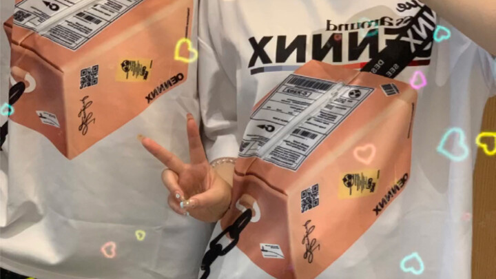 With this outfit, I finally don’t have to lug around a backpack anymore!!