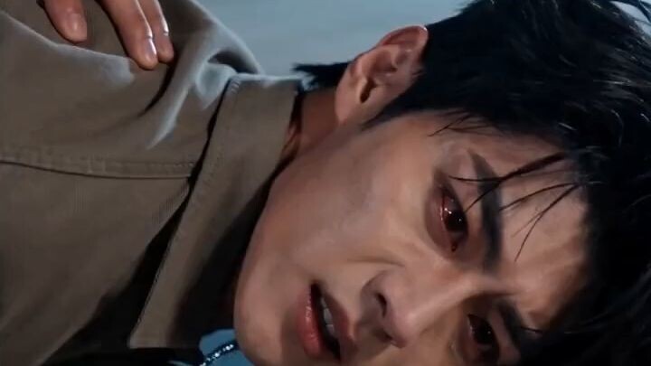 Chinese Short Drama After prison, I hid my strength and married the fiancée who came to me.
