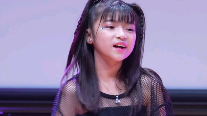 Một hành trình khiêu vũ xuyên thời gian và không gian