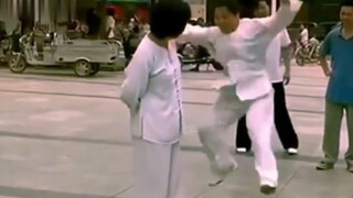 太极大师闫芳表演电母神功，被攻击者如触电一般被震飞数十米