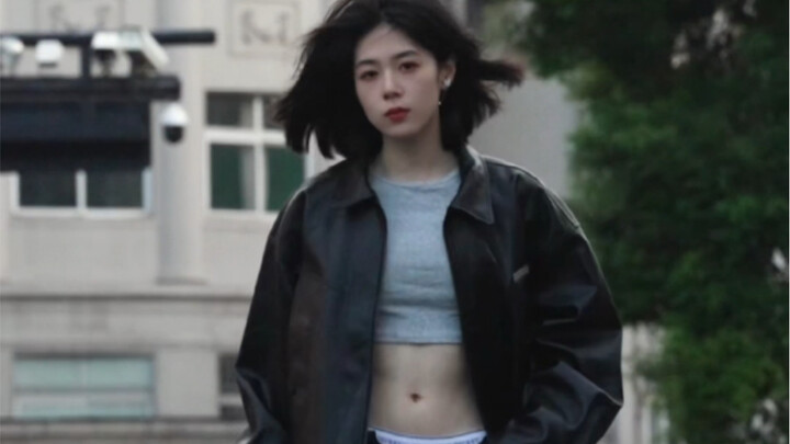 姐很满意自己