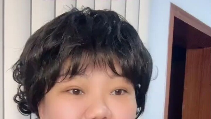 Thực ra, món quà này có thể được mang sau lưng con rể một chút🙈