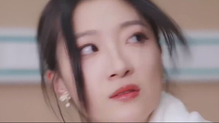 CEO หนุ่มสุดหล่อ รวยและซาดิสต์! ช่วยแฟนสาวถูกหักหลังพลิกชีวิตเธอเป็นเศรษฐีนีทัน