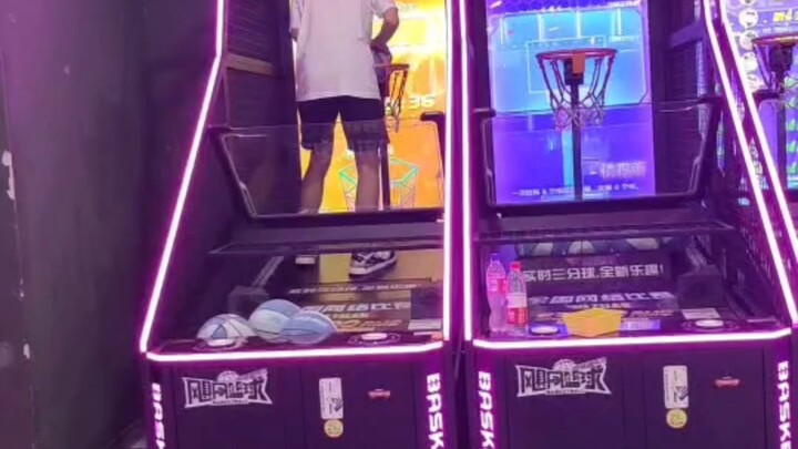 أخيرًا عرفت كيف تُحقق نقاطًا عالية في صالات الألعاب الإلكترونية