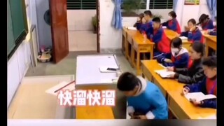 这才是青春该有的样子，盘点满级学生的迷惑行为