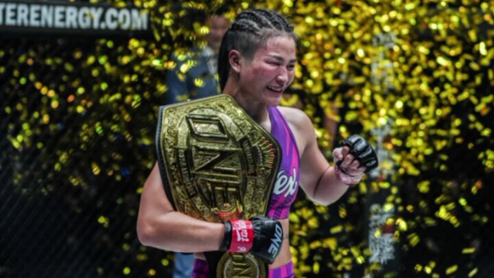STAMP UFC SUPERSTAR.
