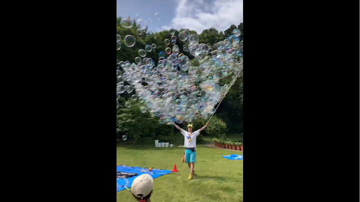 Bong bóng trong phim hoạt hình!