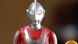 Ultraman yang kembali melakukan pekerjaan sambilan di luar angkasa, dengan begitu banyak aksesoris! 