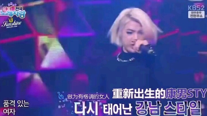 Jackson Wang hóa trang thành nữ nhảy múa