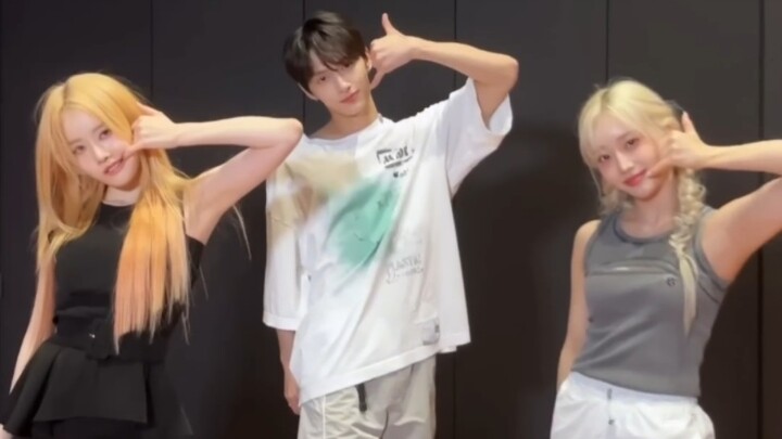 STAYC Siyeon & Su-min X SEVENTEEN Wen Junhui Thử thách nụ cười PSYCHO