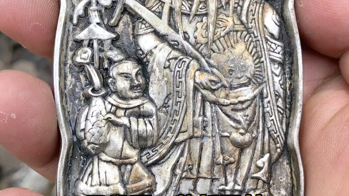 这里最大的魅力就是，你永远都不会知道下一个摊位会有啥