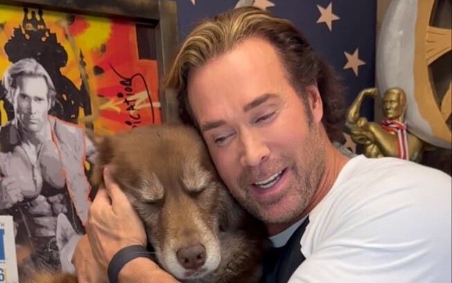 Christmas Dog-Loving King