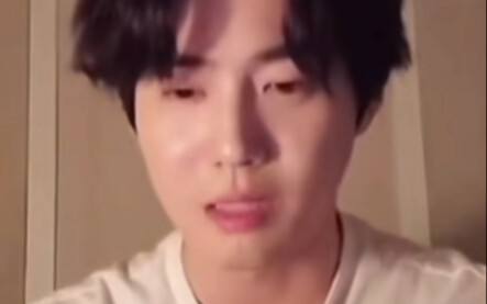 【Kim Junmyeon】Sau anh Zhang Yixing, lại thêm một khoảnh khắc đình đám