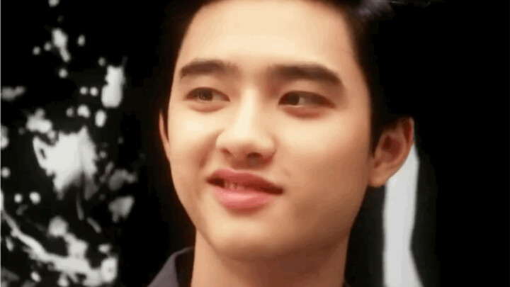 Đô Kính Tú: Haha, đàn ông à, nhìn mấy cái dáng vẻ thèm muốn của các anh nhiều quá rồi.