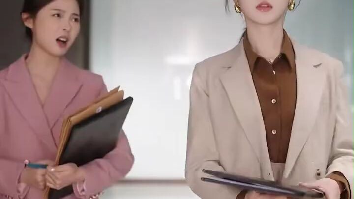 Yi Hang & Zhang Jinyi..Pengacara cerai tak percaya cinta, ditaklukkan musisi muda romantis!