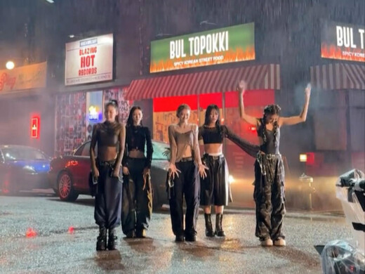 Meovv nhảy giữa mưa🔥 Quá ấn tượng!