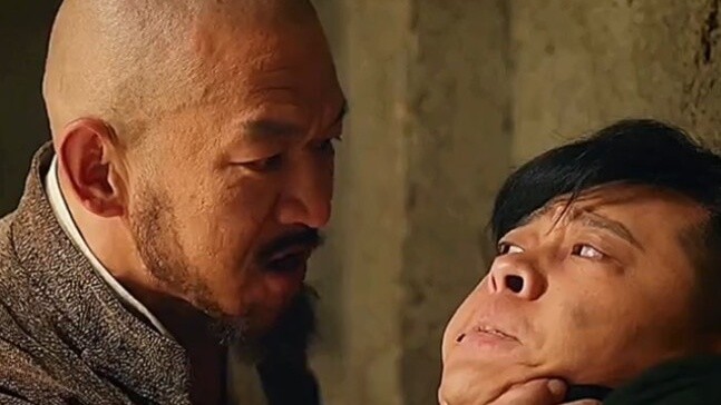 Setelah dipenjara, Guru Qin diganggu berkali-kali oleh Guru Jin Wu.