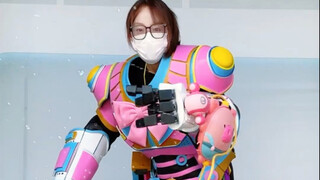 穿成这样去马戏团上班了