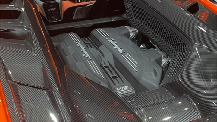 Ini benar-benar tidak takut masuk air?! Lamborghini Aventador generasi terbaru, Revuelto