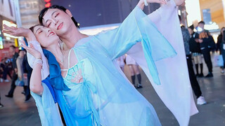 孙老师【青蛇白蛇】成都市中心快闪舞蹈..