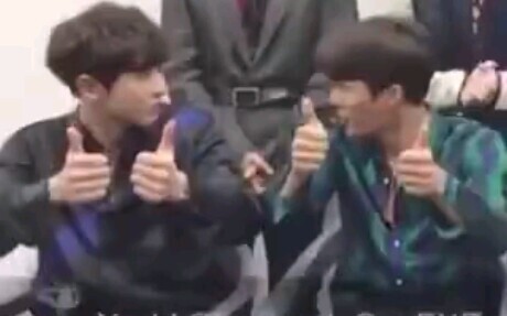 【Park Chanyeol / Kim Jong-in】Dua Si Bodoh yang Kelihatan Sangat Megah Berkat Sinkronisasi yang Sempu