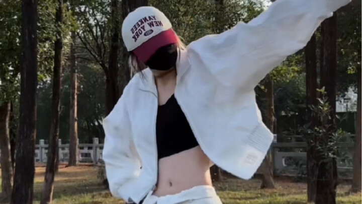 公园小跳蒙娜丽莎！！