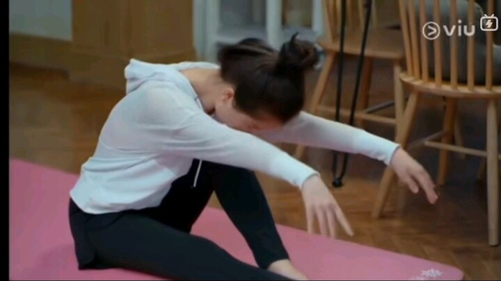 Yung Ikaw Yung nagbigay Ng parusa.Pero Ikaw din Yung naparusahan .😄🤣