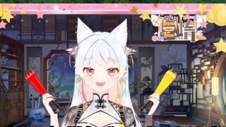 President Ermao looks at the birthday wishes and secondary creations of the harem