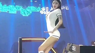 DJ nhảy nhạc, thỏa sức đam mê