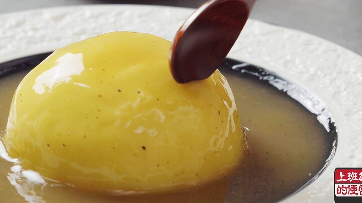 Holy crap, this potato is smoother than ice cream! [Chicken Gravy Mashed Potatoes]