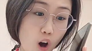 "Pokoknya, meskipun kau mendengarkan... Shinichi, kau tidak bisa menjadi Sherlock Holmes, karena kau