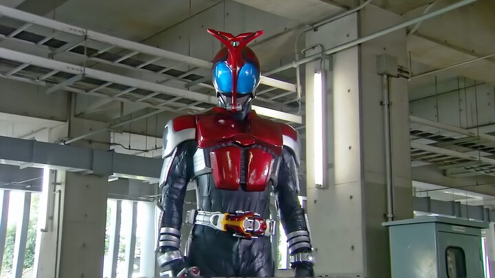 Kamen Rider Decade—ตามที่คาดไว้ คุณยังคงต้องดูคาบูโตะเมื่อนาฬิกาหมด