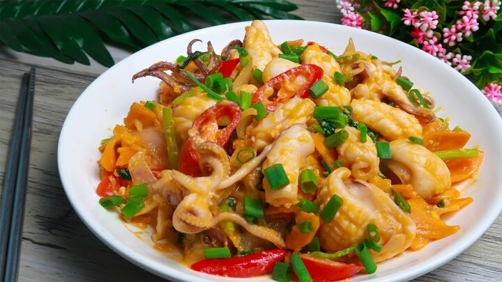 HANGCANCOOK || Cách làm MỰC XÀO TRỨNG MUỐI thơm ngon, lạ miệng