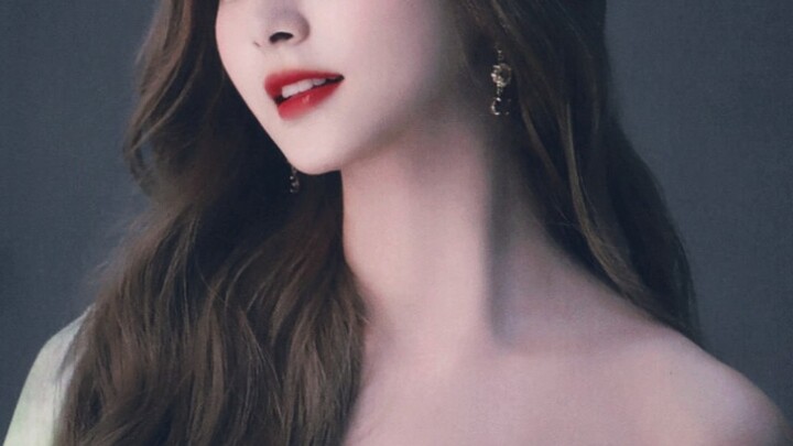 “Ngay cả bây giờ mà tham gia thi tuyển, cũng chẳng có thực lực nào vượt qua được gương mặt này đâu!”