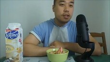 Eating Sounds - Optimel Vla & Corn Flakes (Asmr)