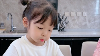 咱也不知道幼儿园饭咋那么多吃