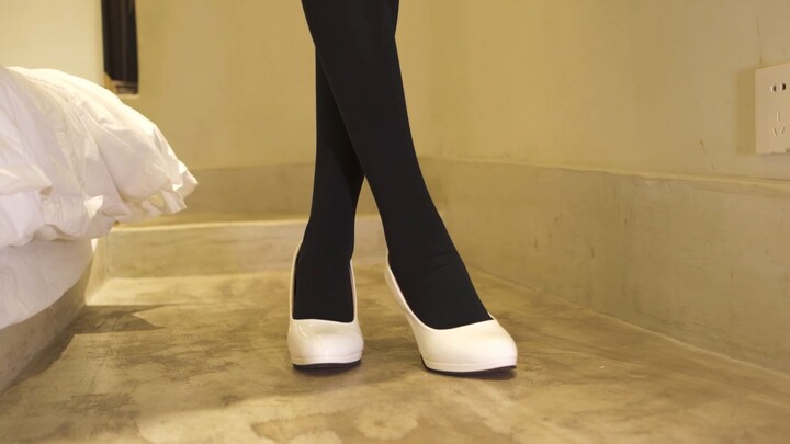 Stockings? Tights? + White Heels