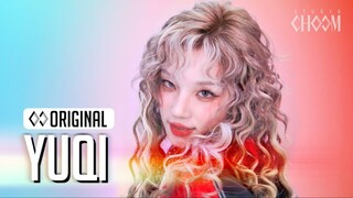 [Song Yuqi] Yuqi's choreography for the title track 'MO' from her first single album has been releas
