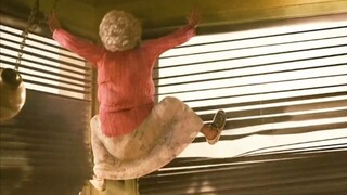 Có người bề ngoài là một bà lão, thực ra lại là cây thường xuân leo tường.