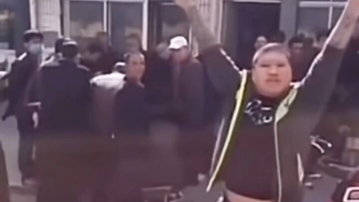 "النمر ذو السيف يُهزم شرّ هزيمة"