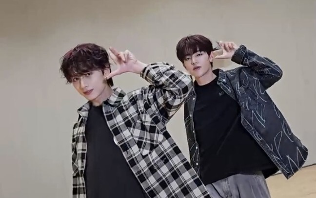 [Tantangan] CRUSH Wen Junhui dan Zhang Hao, goyang-goyang