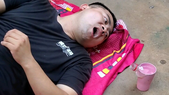 DIY Cup That Lets You Drink Without Holding It! A Hardcore Invention