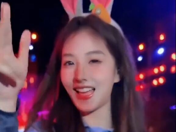 【هوانغ يوي ياو 57】ضابط الأرنب، هل تأتي ملابس هوانغ يوي ياو المصنوعة أم لا！！！