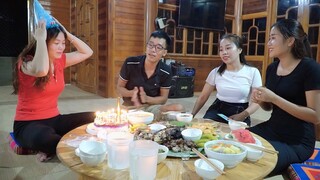 NGÀY ĐẶC BIỆT CỦA EM GÁI MƯỜNG CÙNG CÁC MÓN ĂN HẤP DẪN