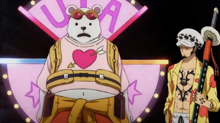 Muscular guy with a cute pet—can’t decide who to envy!