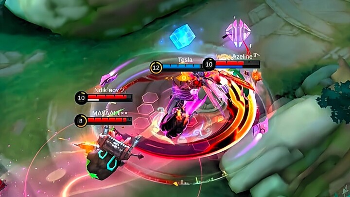 BUKAN ALUCARD NAMANYA KALO GA NGESOLO VS EVERYBODY 🔥