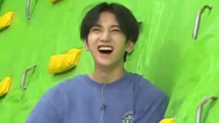 جوشوا | تعال شوف هونغ شياو شو من البيت الأخضر الصغير يتكلم الصينية